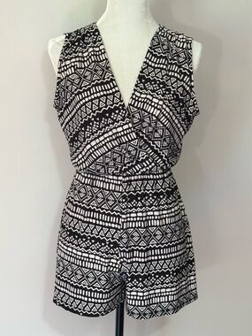 Jon & Anna Tribal Print Sleeveless V-Neck Wrap Romper in Black/White